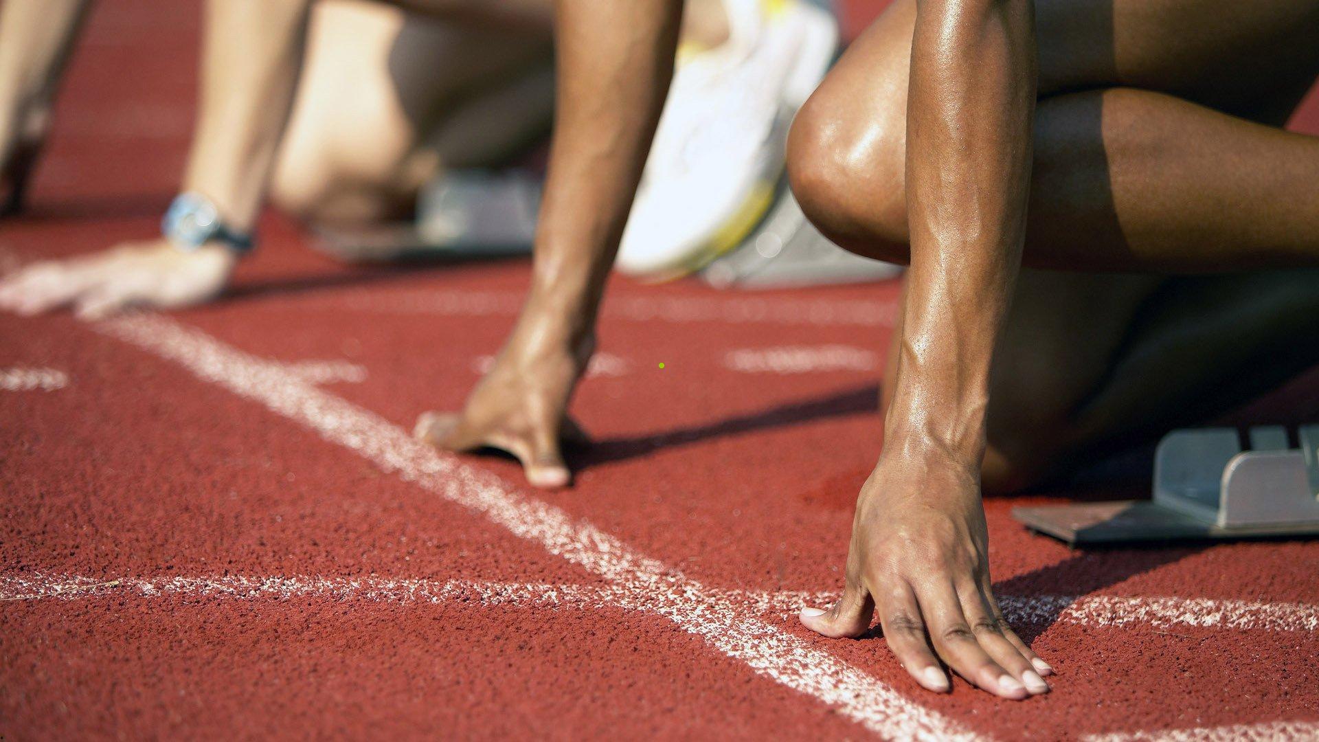 滕哈格执教风暴,是千古奇冤还是时代变革的必然代价?